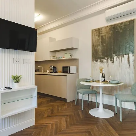 Apartment Burja - In Pieno Centro Storico Trieste
